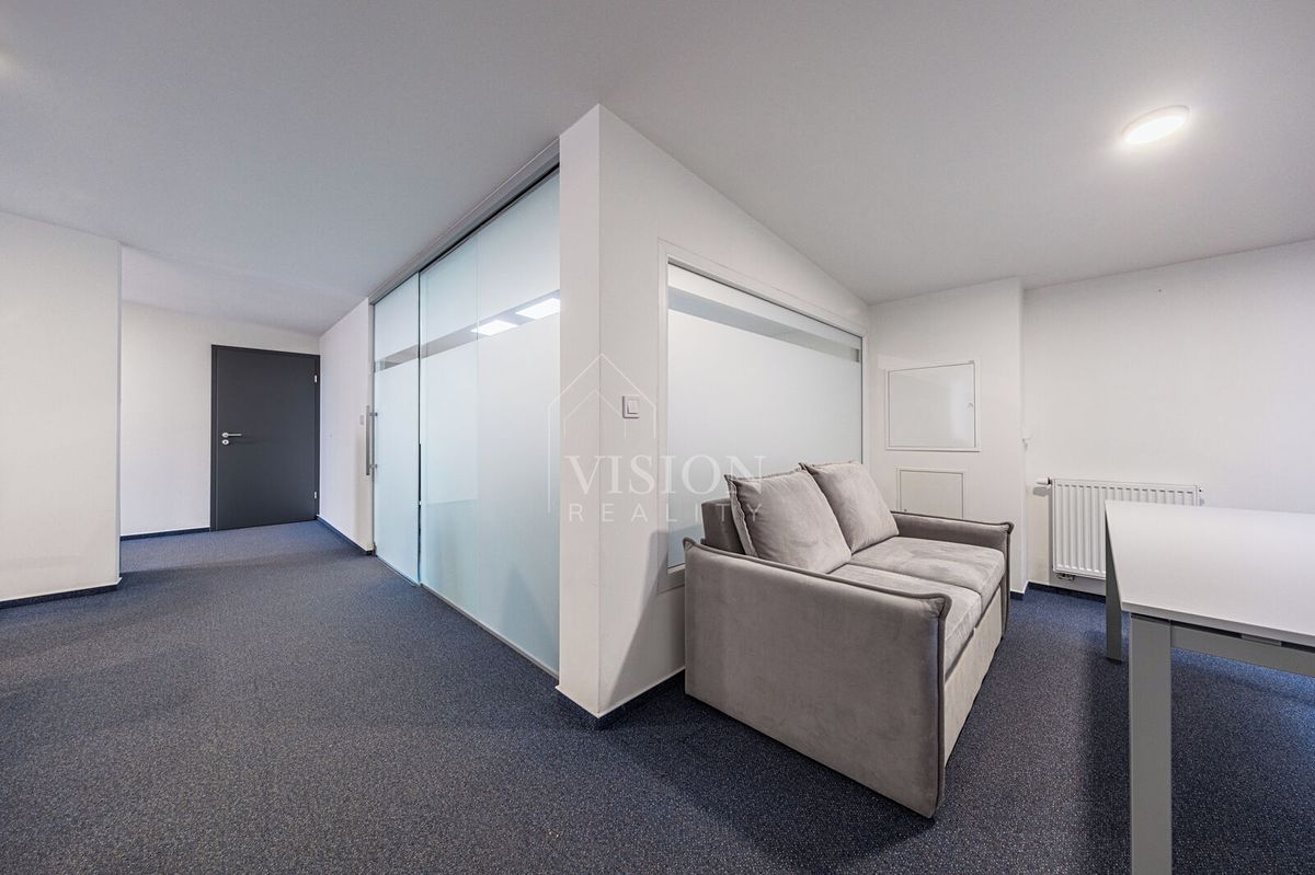 Pronájem kanceláře 130 m² – fotografie 5