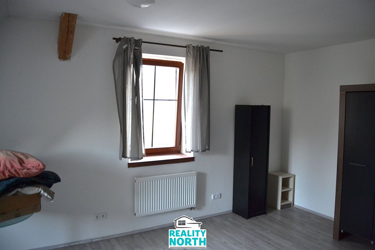 Prodej rodinného domu 690 m², pozemek 611 m² – fotografie 4