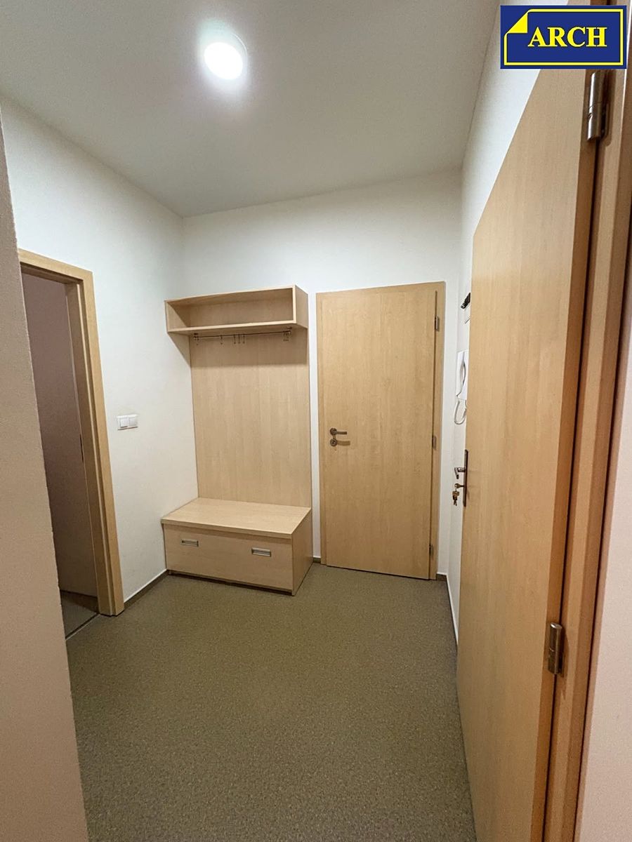 Pronájem bytu 2+kk 72 m² – fotografie 4