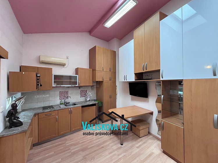 Квартира 1+kk в оренду, 25 м² (4 з 15)