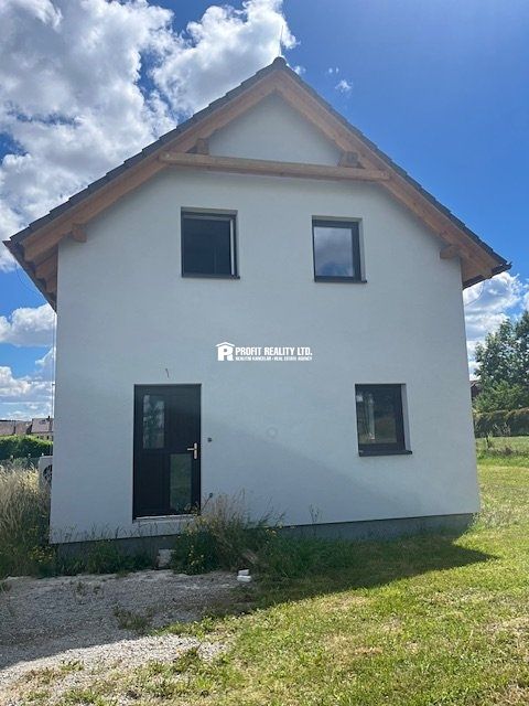 Prodej rodinného domu 93 m², pozemek 1299 m² – fotografie 4