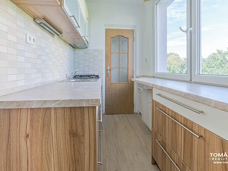 Pronájem bytu 3+1 60 m², Hradec Králové – náhled fotky 2