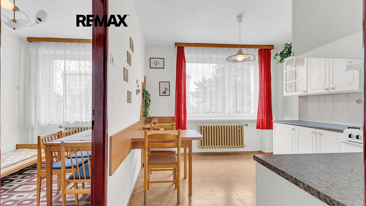 Prodej rodinného domu 98 m², pozemek 300 m² – fotografie 3