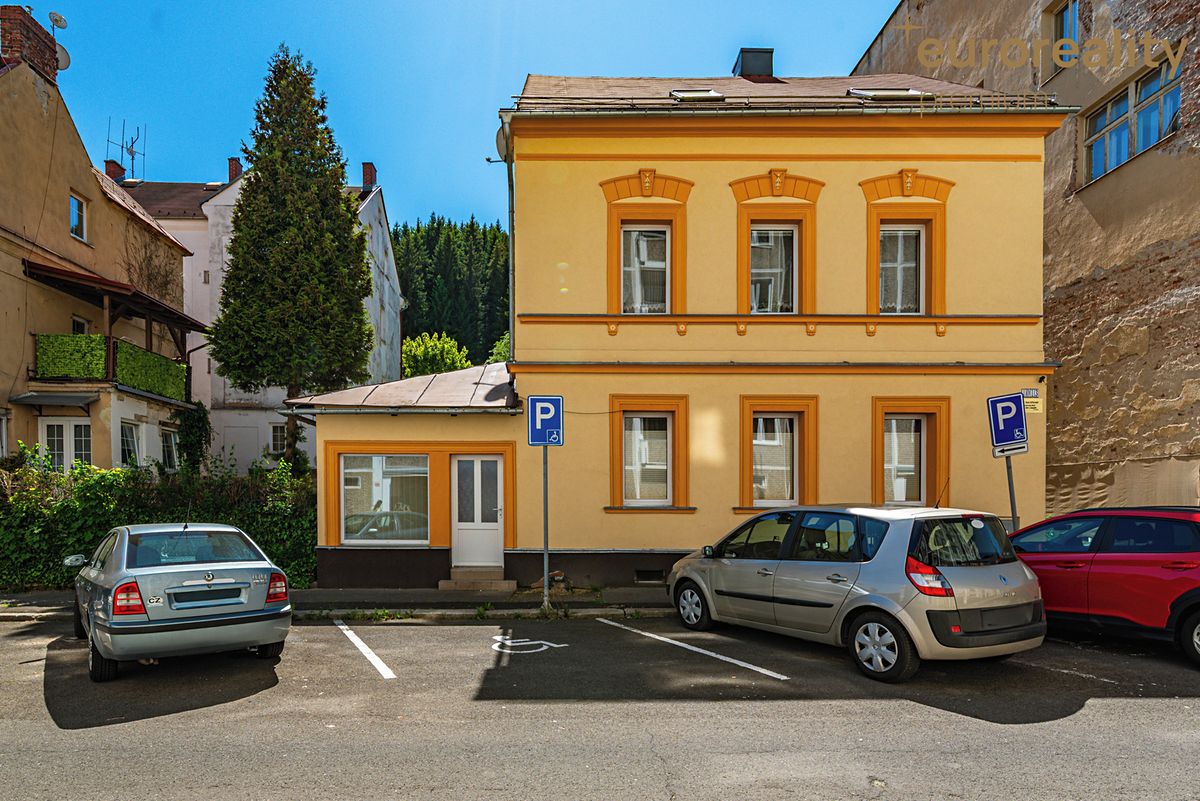 Prodej vícegeneračního domu 259 m², pozemek 605 m²