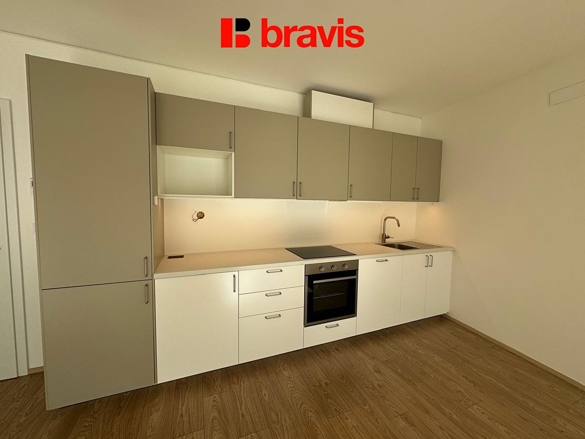 Pronájem bytu 2+kk 47 m² – fotografie 4