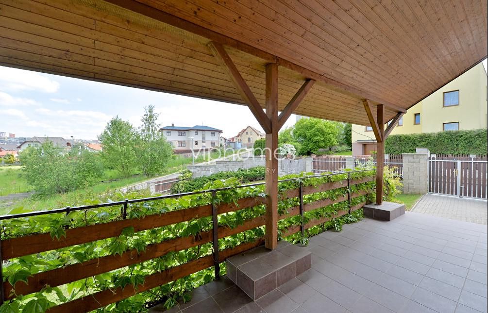 Pronájem vily 500 m², pozemek 800 m² – fotografie 4