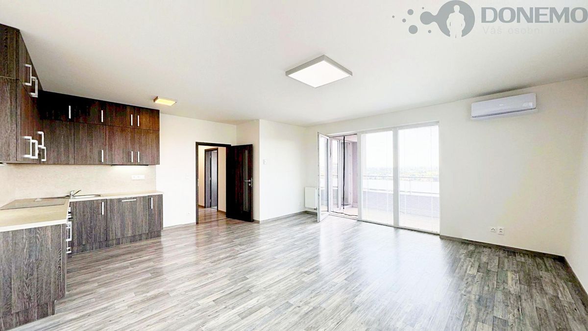 Pronájem bytu 3+kk 81 m²