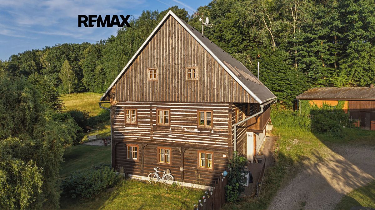 Prodej rodinného domu 556 m², pozemek 3366 m²