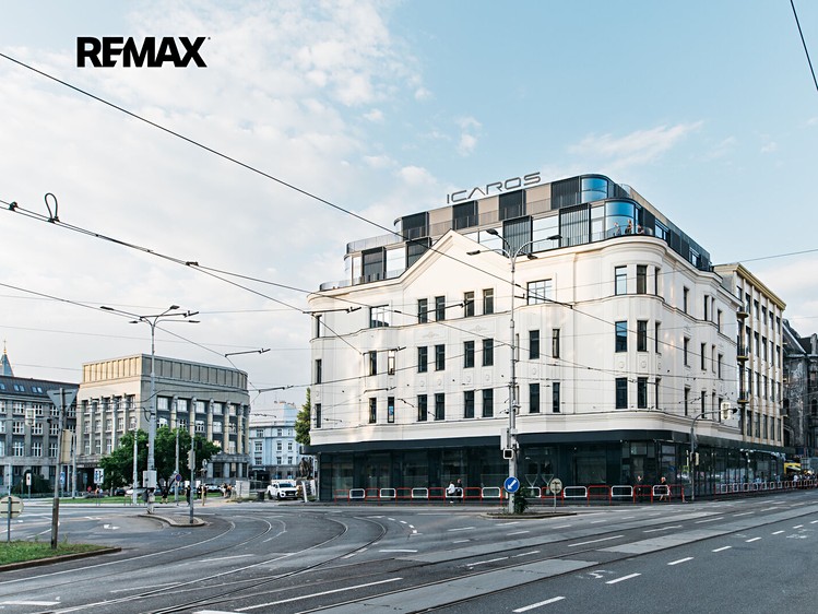Pronájem komerčního prostoru, 75 m² (1 z 10)