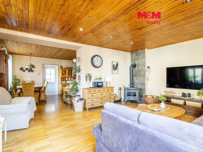 Prodej rodinného domu 240 m², pozemek 775 m²