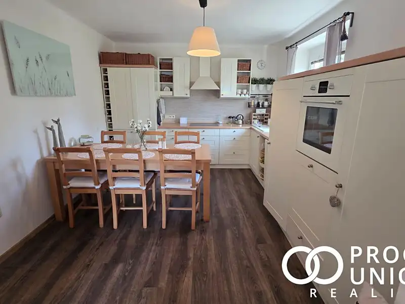 Pronájem bytu 2+1 49 m², Rožnov pod Radhoštěm – náhled fotky 2