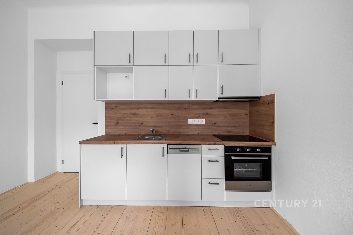 Pronájem bytu 1+kk 31 m² – fotografie 4