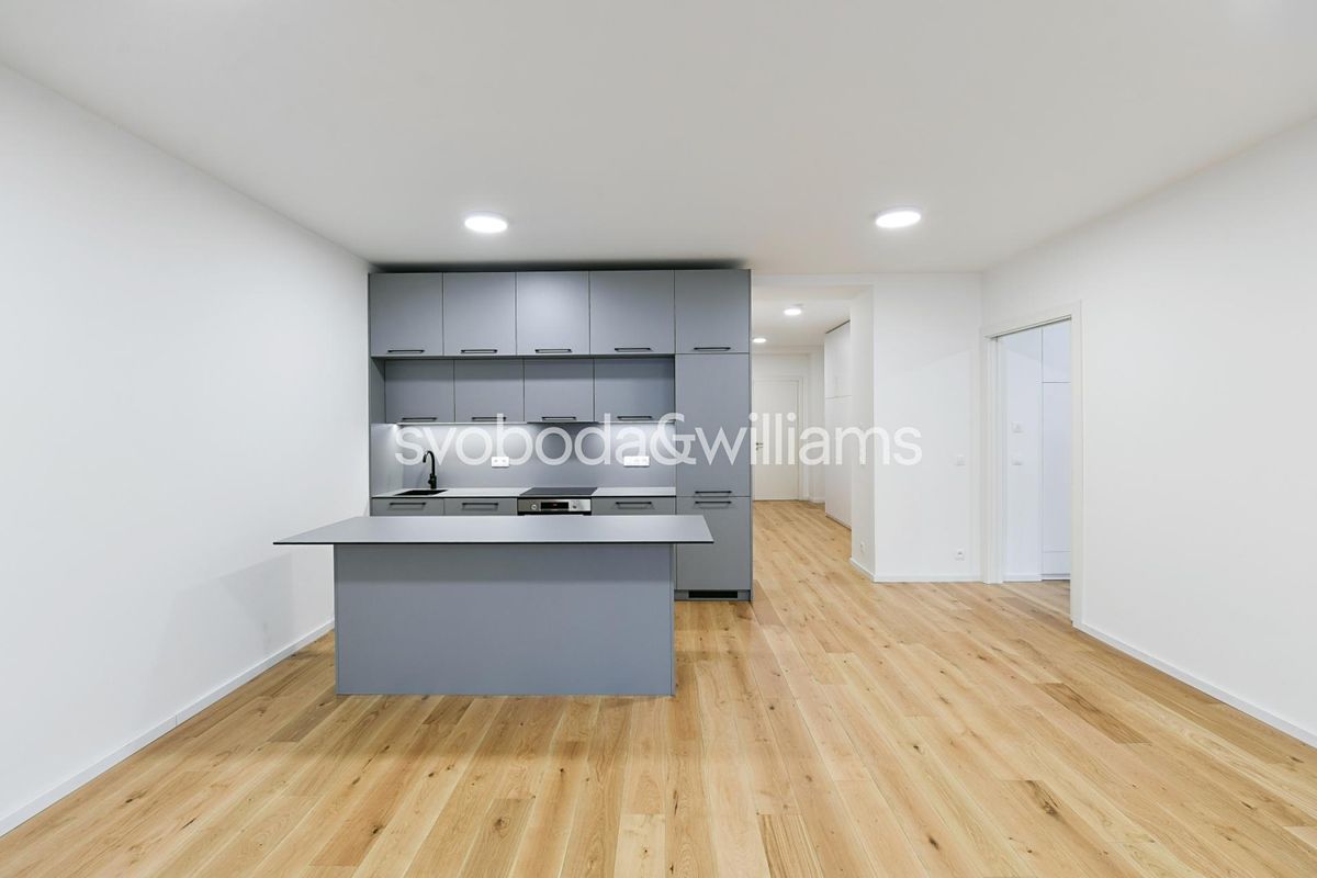 Pronájem bytu 4+kk 113 m² – fotografie 4
