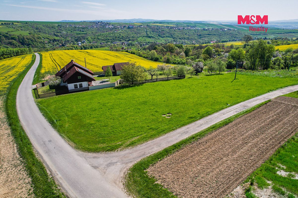 Prodej stavebního pozemku 1300 m² – fotografie 2