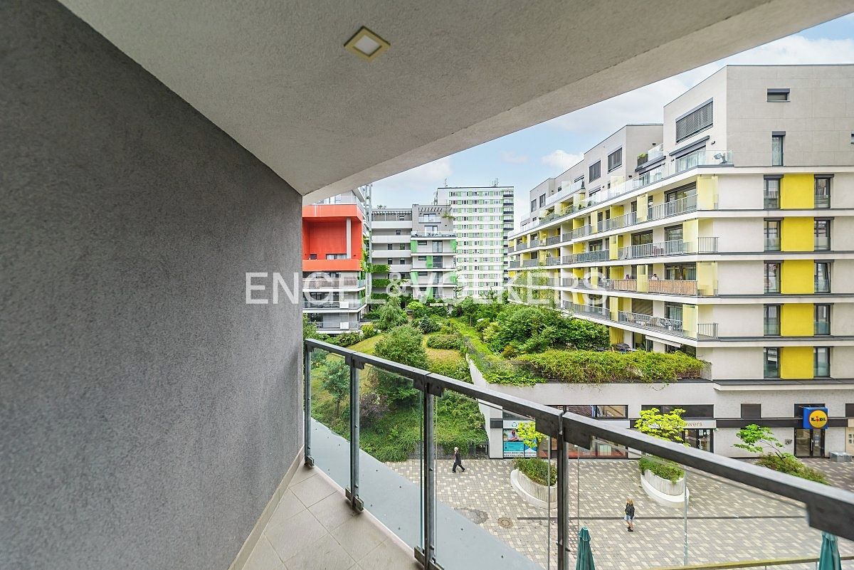 Pronájem bytu 2+kk 55 m² – fotografie 3