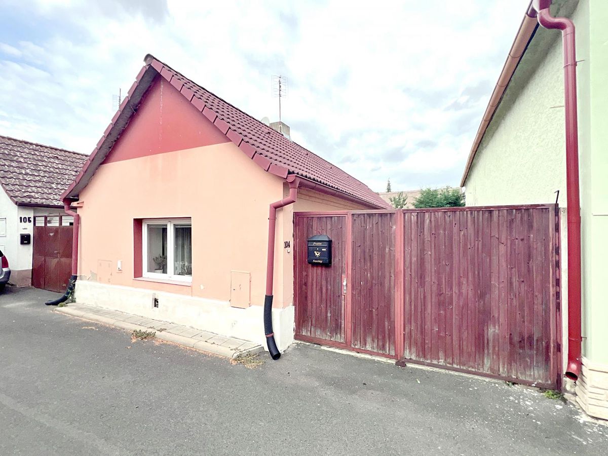 Prodej rodinného domu 57 m², pozemek 299 m²
