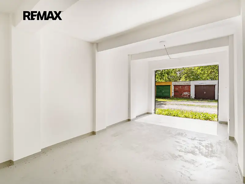 Prodej garáže 18 m², Praha – náhled fotky 2