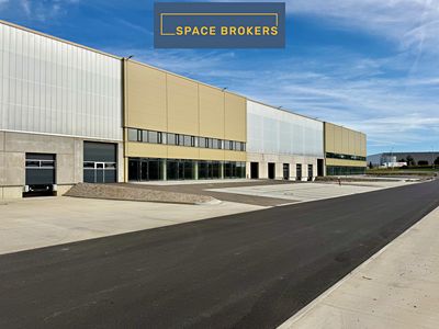 Pronájem skladového prostoru 2100 m²