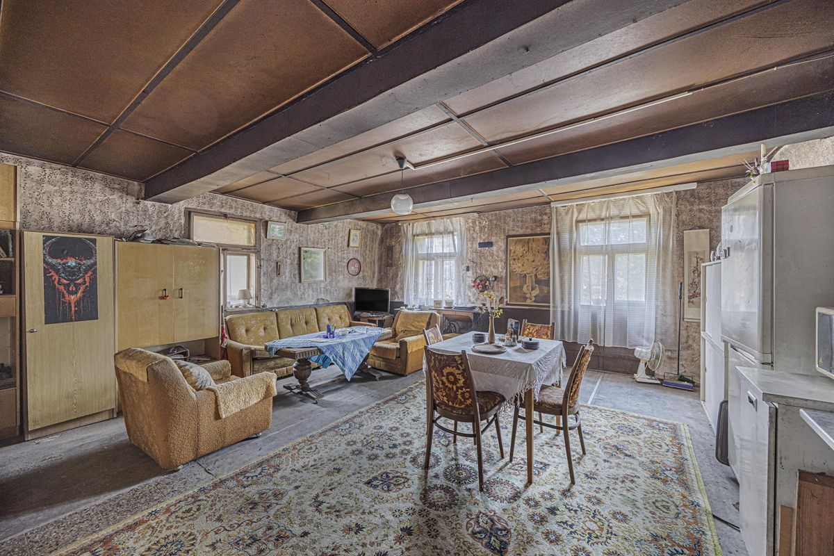 Prodej rodinného domu 352 m², pozemek 1087 m² – fotografie 5