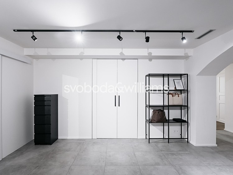 Pronájem komerčního prostoru, 115 m² (9 z 14)