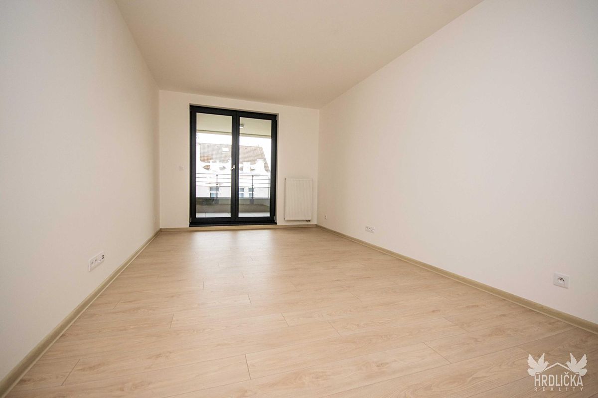 Pronájem bytu 2+kk 74 m² – fotografie 5