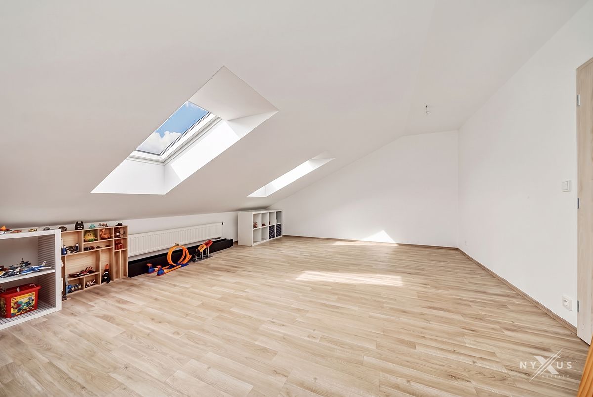 Prodej rodinného domu 153 m², pozemek 273 m² – fotografie 4