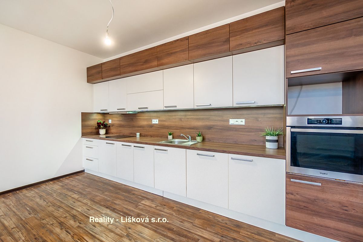 Pronájem bytu 2+kk 70 m² – fotografie 2