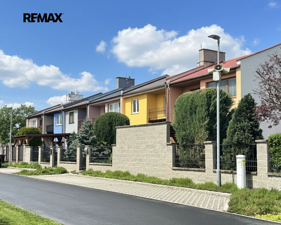 Prodej rodinného domu 152 m², pozemek 229 m² – fotografie 2