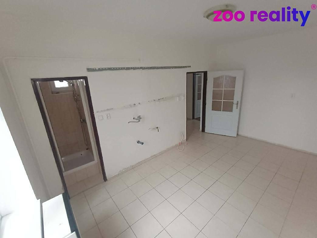 Pronájem bytu 2+kk 46 m² – fotografie 3