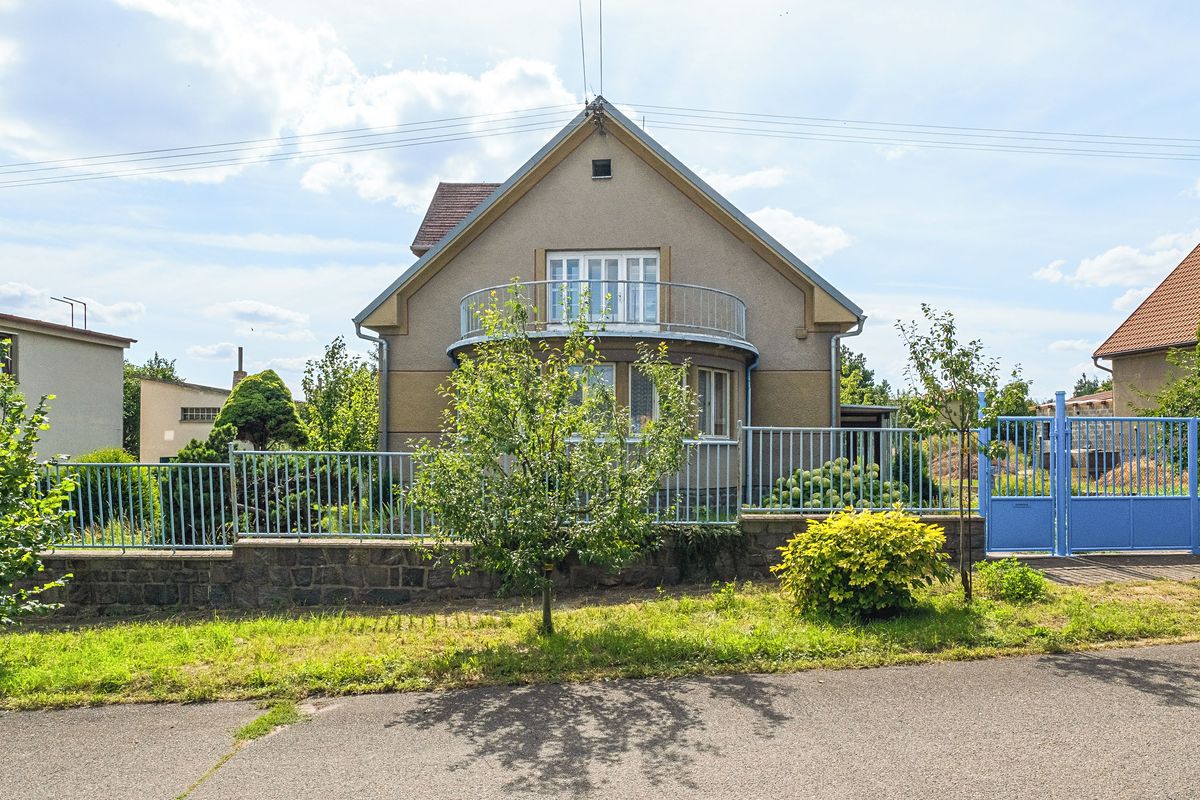 Prodej rodinného domu 231 m², pozemek 911 m² – fotografie 5