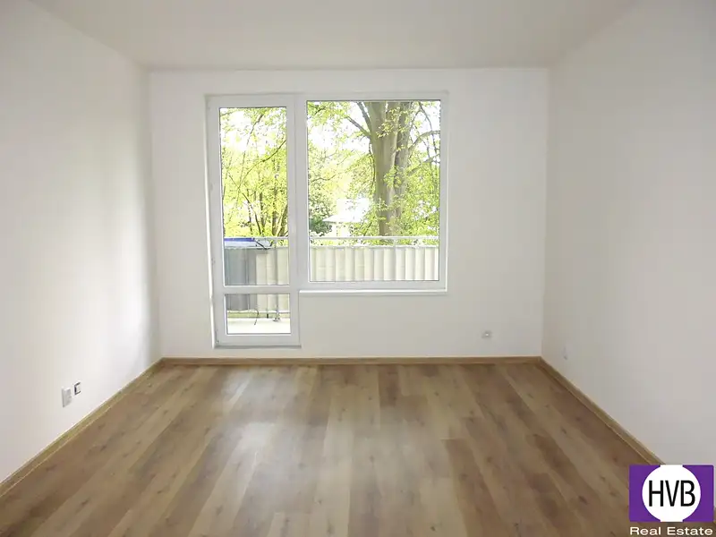 Prodej bytu 3+kk 41 m², Slapy – náhled fotky 2