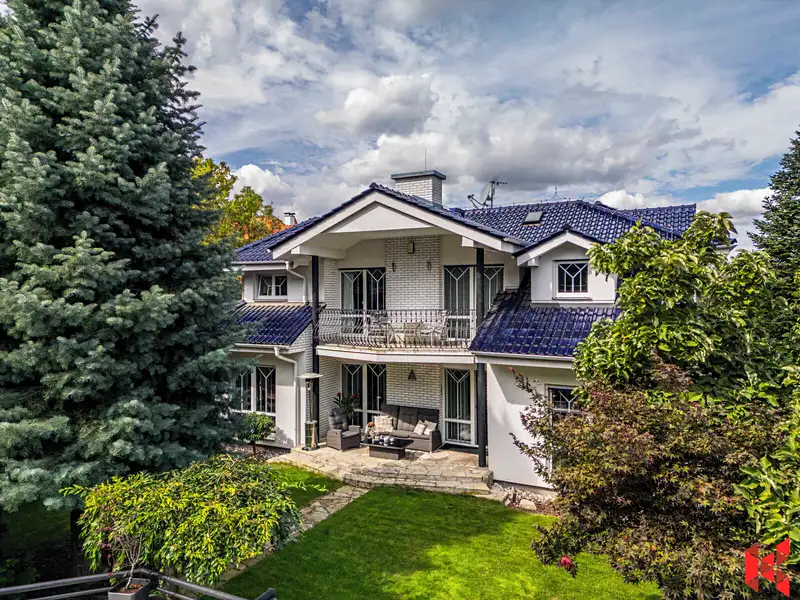 Prodej vily 358 m², pozemek 1157 m², Praha – náhled fotky 1