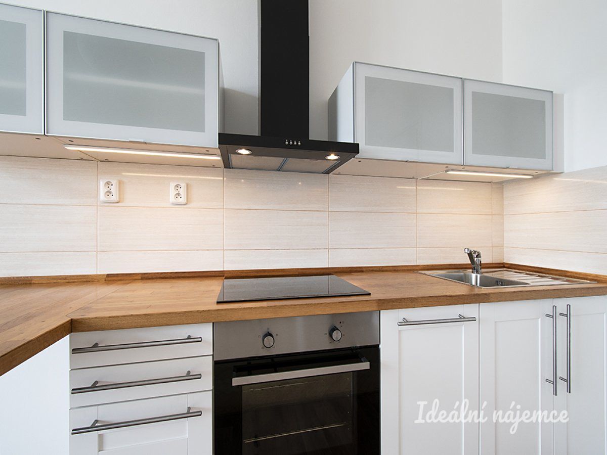 Pronájem bytu 2+kk 47 m² – fotografie 2