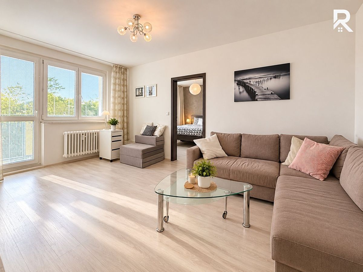 Pronájem bytu 2+1 52 m² – fotografie 2