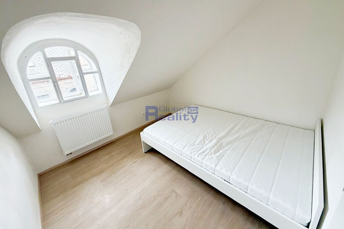 Pronájem bytu 2+kk 39 m² – fotografie 4