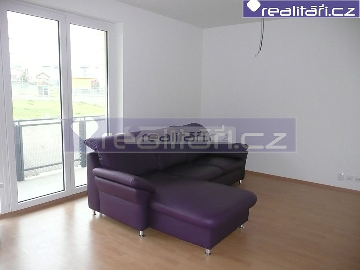 Pronájem bytu 2+kk 87 m² – fotografie 4