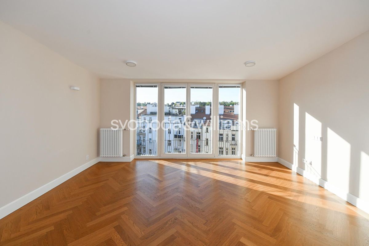 Pronájem bytu 4+kk 155 m²