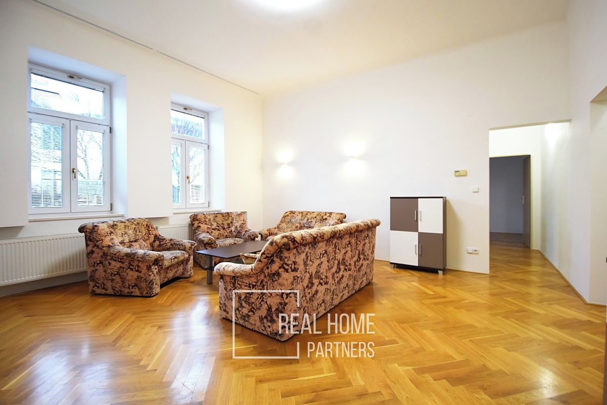 Pronájem bytu 4+1 88 m² – fotografie 5