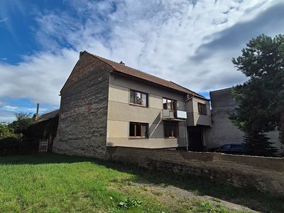 Prodej rodinného domu 239 m², pozemek 2831 m²