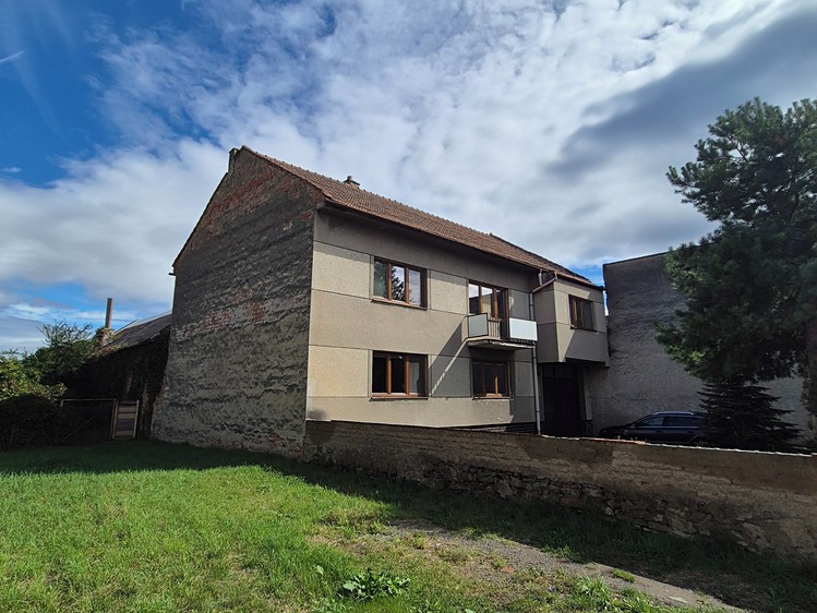Haus zum Kauf, 239 m² (1 von 24)