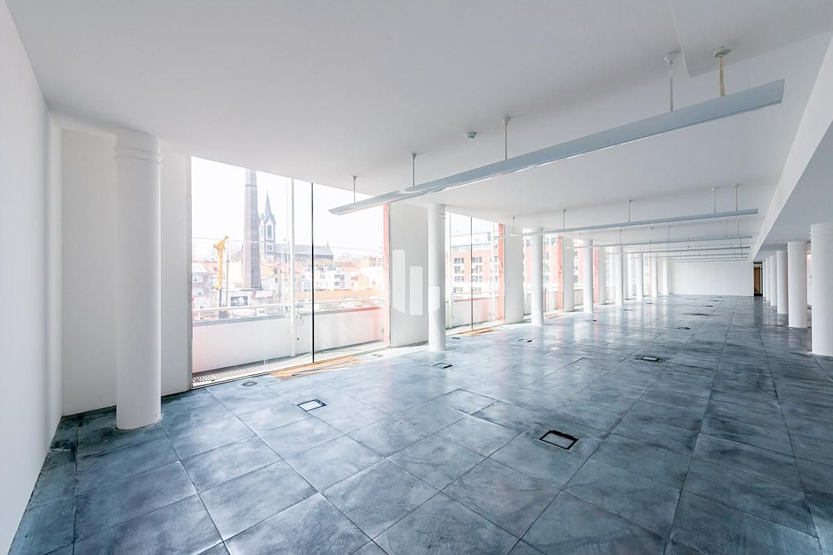 Pronájem kanceláře 416 m² – fotografie 4
