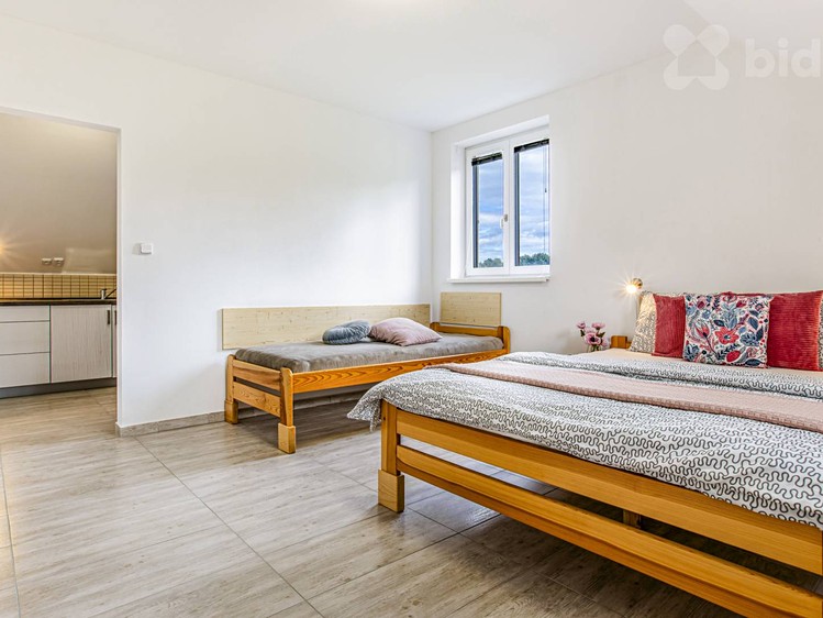 Будинок на продаж, 230 м² (2 з 33)