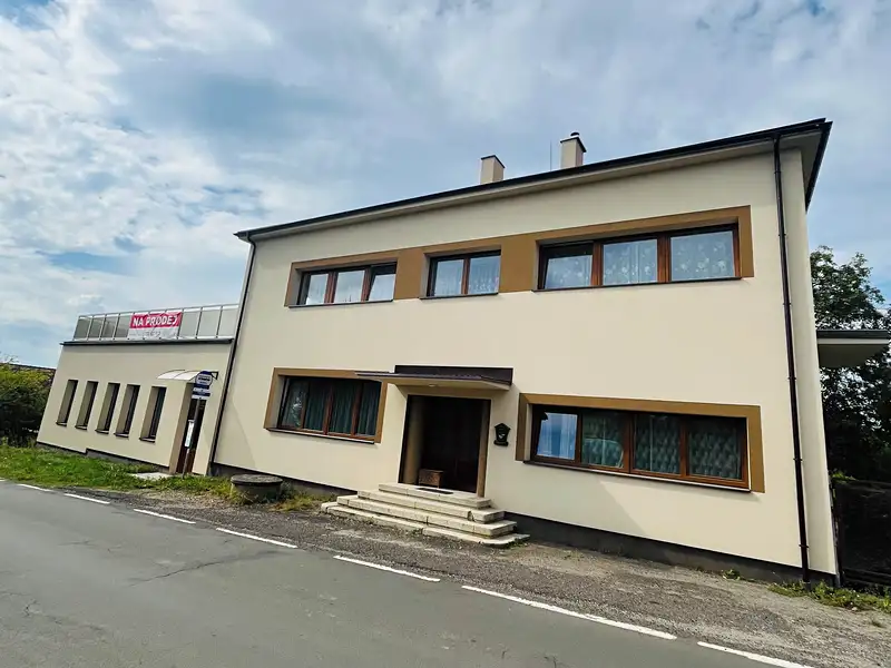 Prodej rodinného domu 382 m², pozemek 1909 m², Sobotka – náhled fotky 1