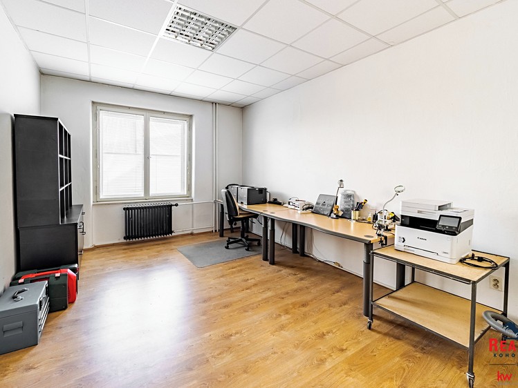Gewerbefläche zum Kauf, 500 m² (13 von 49)