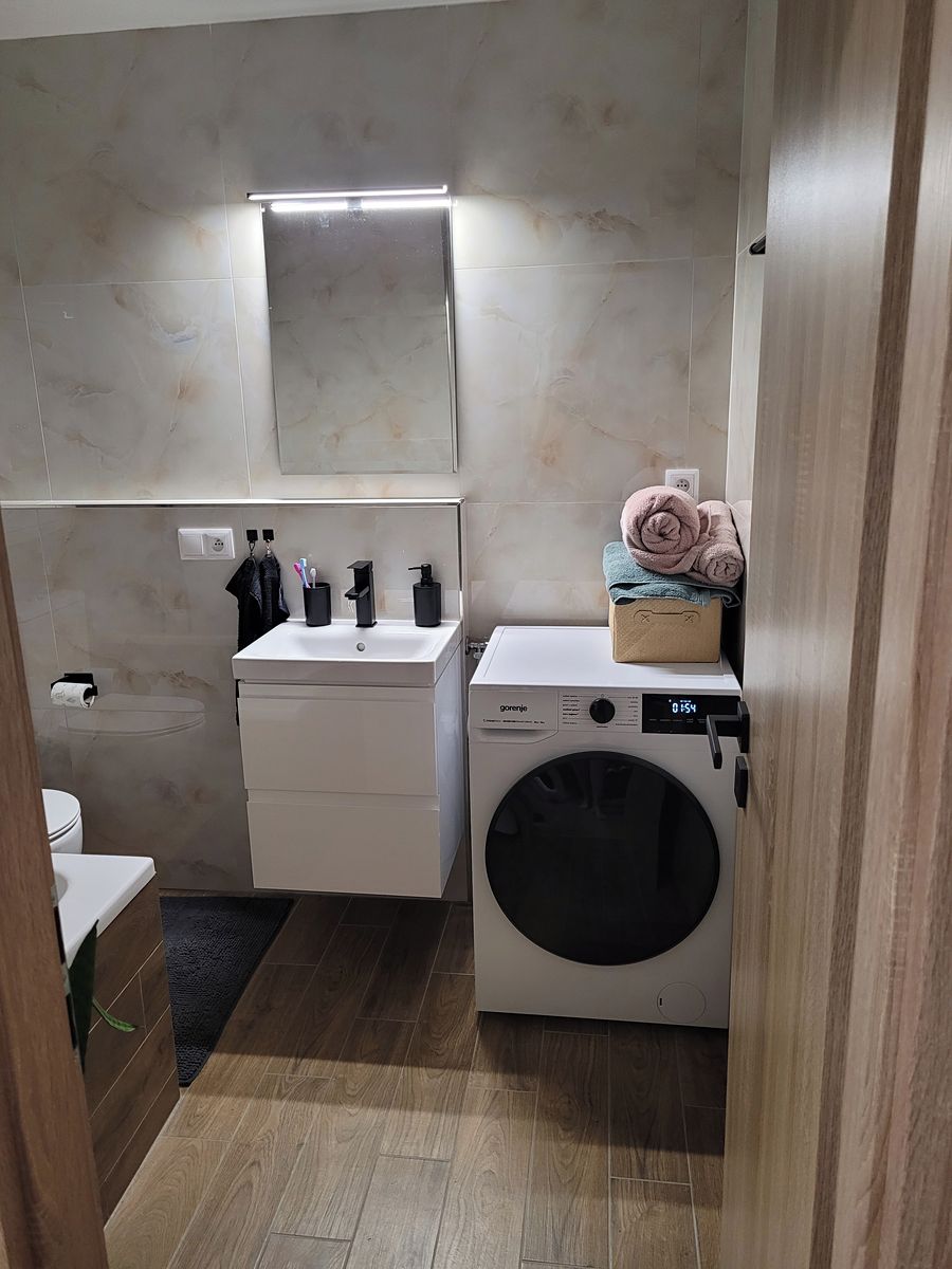 Pronájem bytu 2+kk 37 m² – fotografie 3