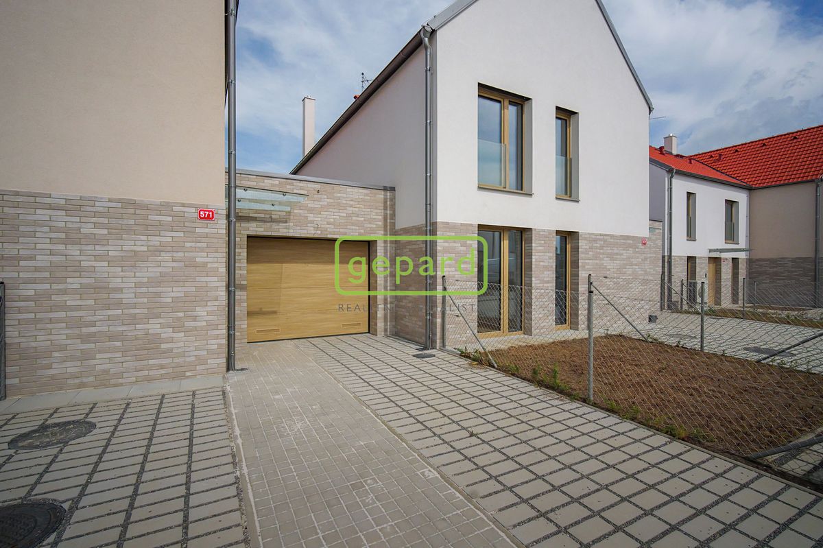 Prodej rodinného domu 157 m², pozemek 306 m² – fotografie 5
