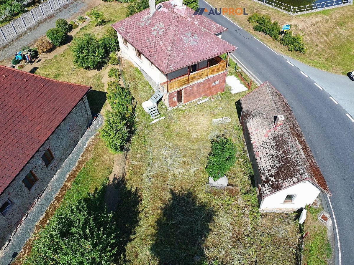 Prodej rodinného domu 290 m², pozemek 461 m² – fotografie 3