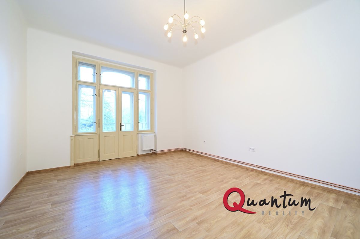 Pronájem bytu 1+kk 37 m² – fotografie 3