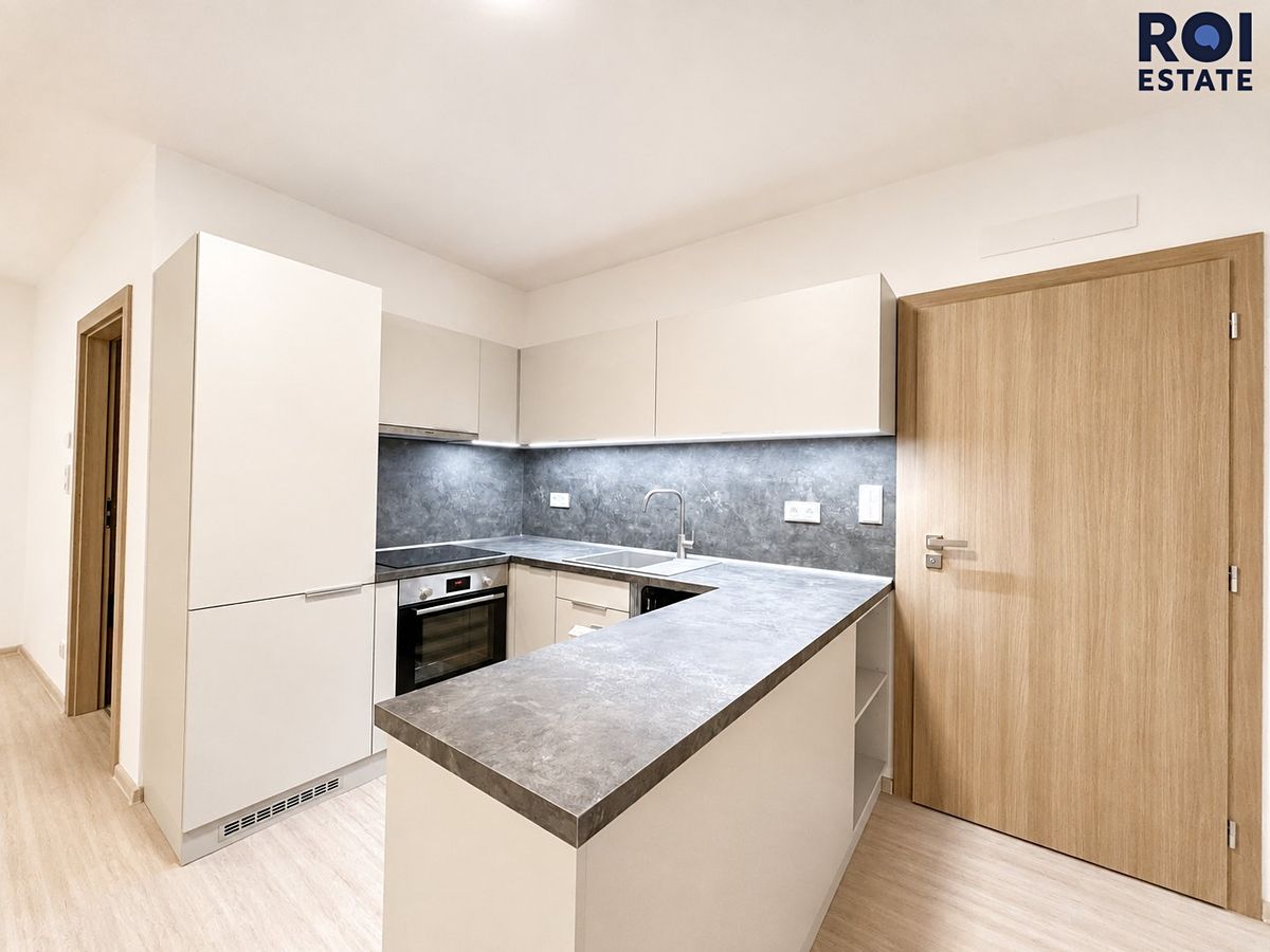 Pronájem bytu 2+kk 51 m² – fotografie 3