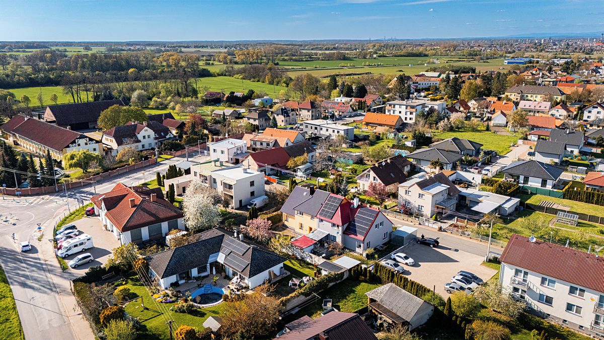 Prodej rodinného domu 181 m², pozemek 390 m² – fotografie 3